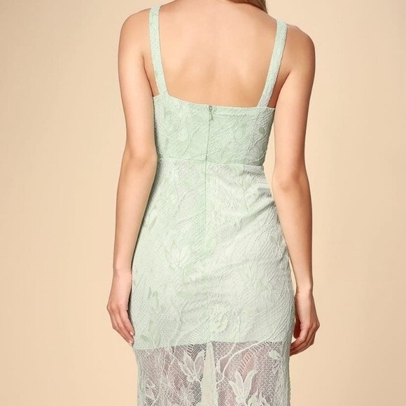 NWT Lulu's | Lace Dress Sage Green Meg Lace Tulip Hem Dress Size S - Picture 2 of 10